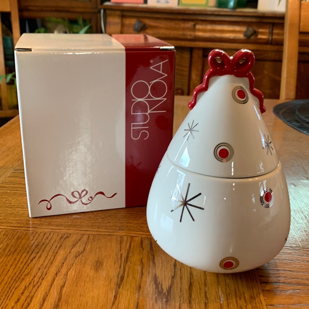 Vintage Studio Nova Holiday Wrapping Covered Candy Dish